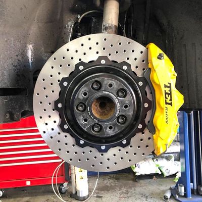 주문 BMW E60 M5용 대형 브레이크 키트 20인치 바퀴 앞 405*34 그리고 후면 380*28 뚫린 로터 온라인 제조