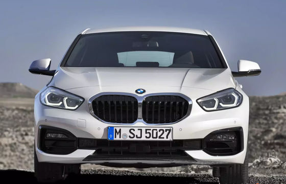 2020 BMW 1 시리즈 큰 브레이크는 378*32mm 회전자 20 인치 림과 6 피스톤 캘리퍼를 장비를 답니다